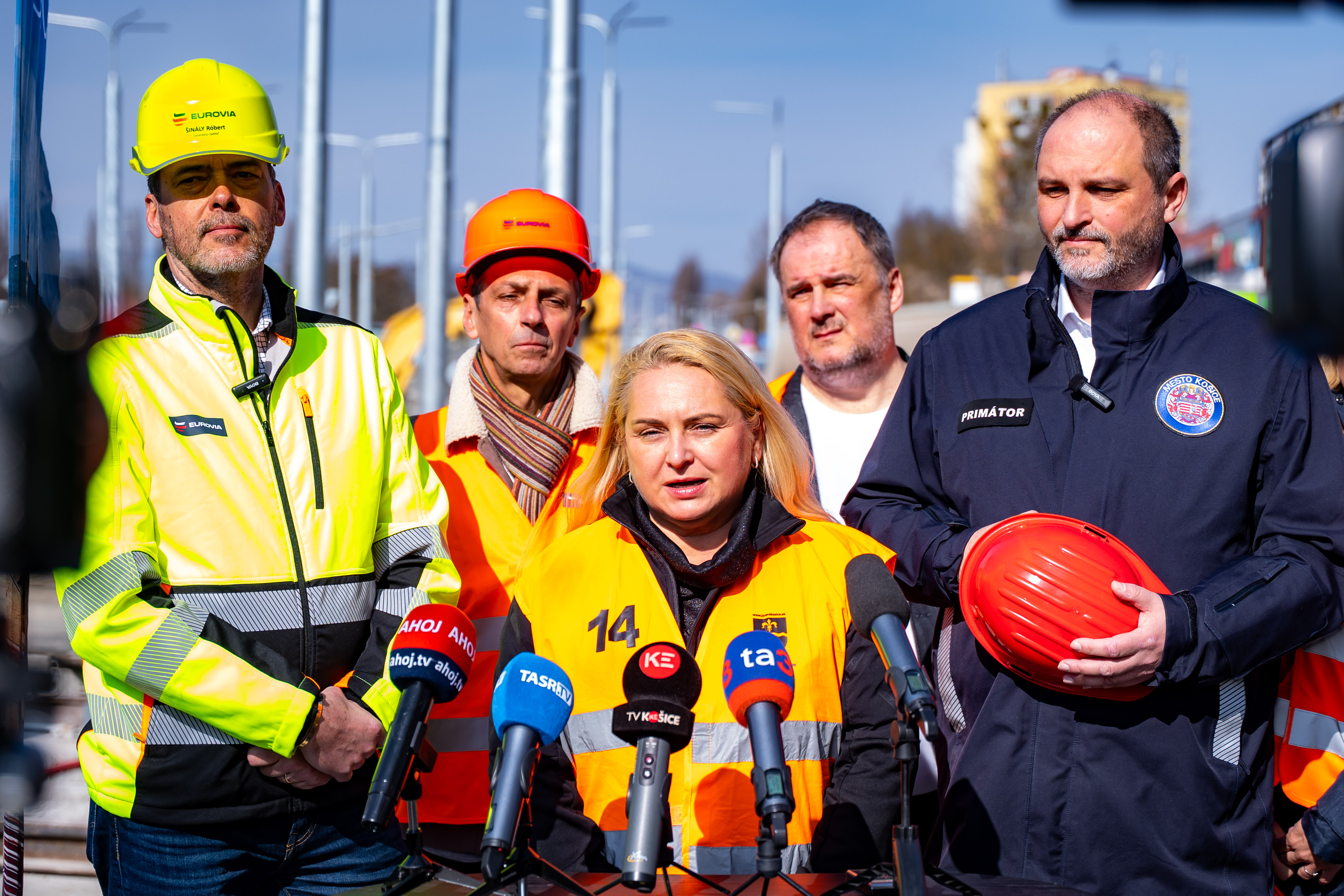 Tlacovy brifing - Modernizacia elektrickovych trati MET 2-1-7